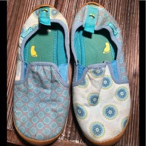 Choose slip on shoe-SZ 6
